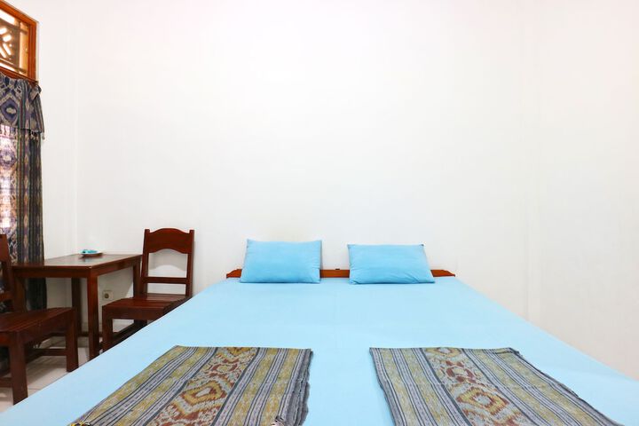 Room 11 of 24