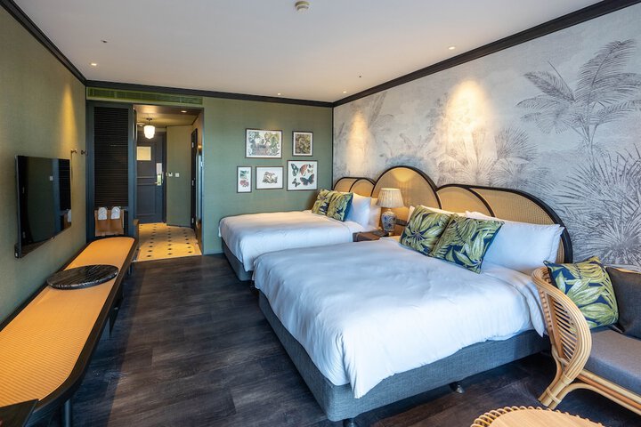 Room 10 of 74