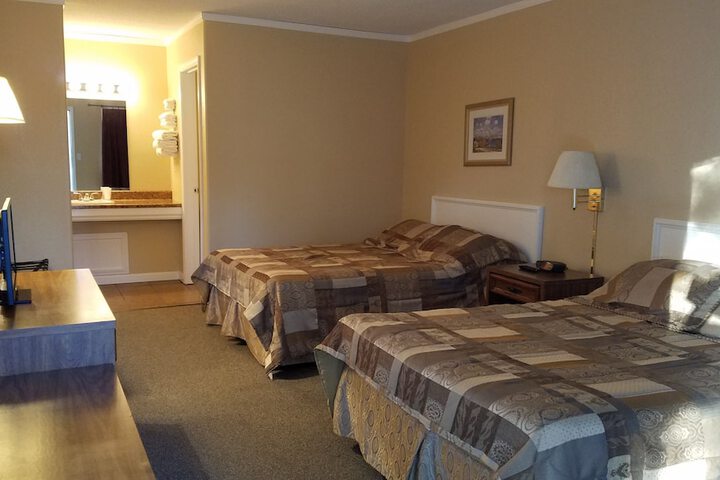 Deluxe Room 2 Double Beds Kitchenette Ground Floor (18 of 24)