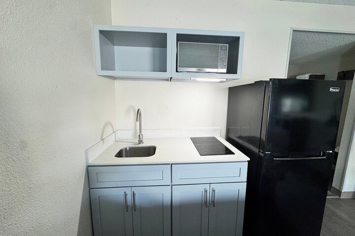Room 8 of 24