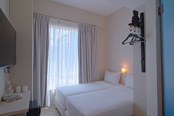 Room 16 of 70