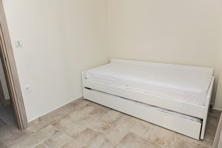 Room 12 of 59