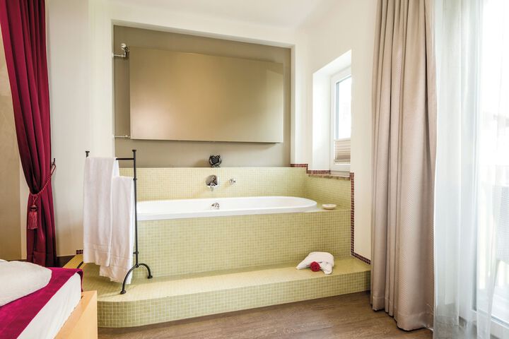 Room 14 of 119