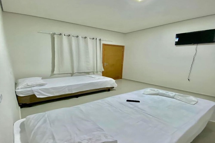 Room 2 of 7