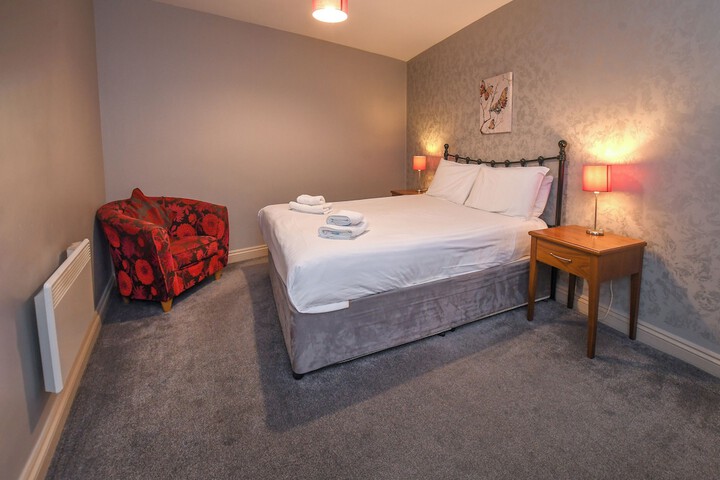 Room 104 of 216