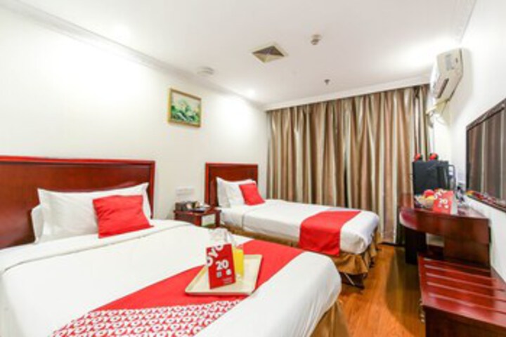 Room 18 of 24