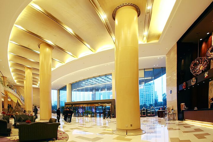 Hotel Interior 7 of 38