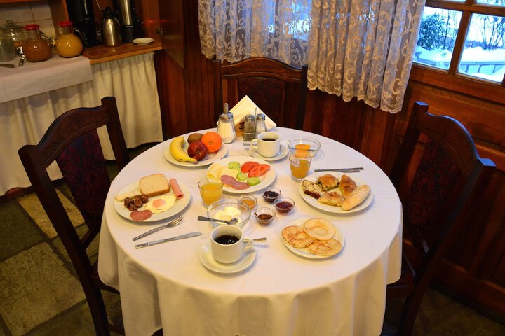 Dining 39 of 54