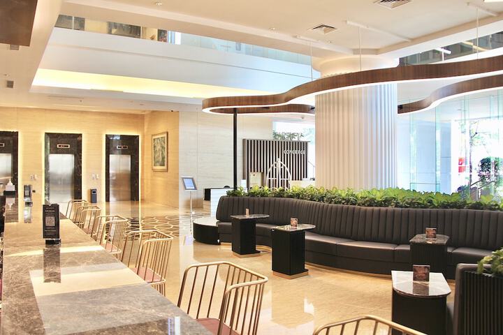 Hotel Lobby