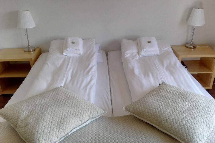 Room 16 of 60