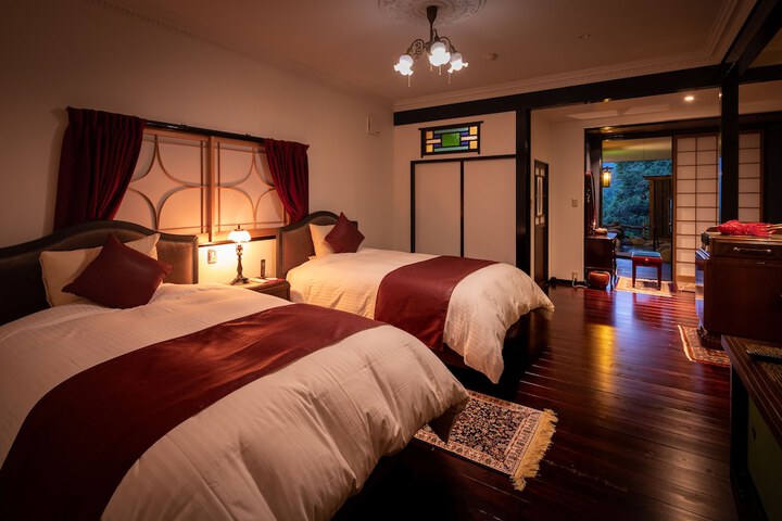 Room 12 of 56