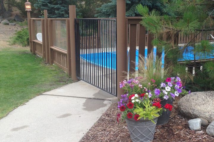 Pool 24 of 42