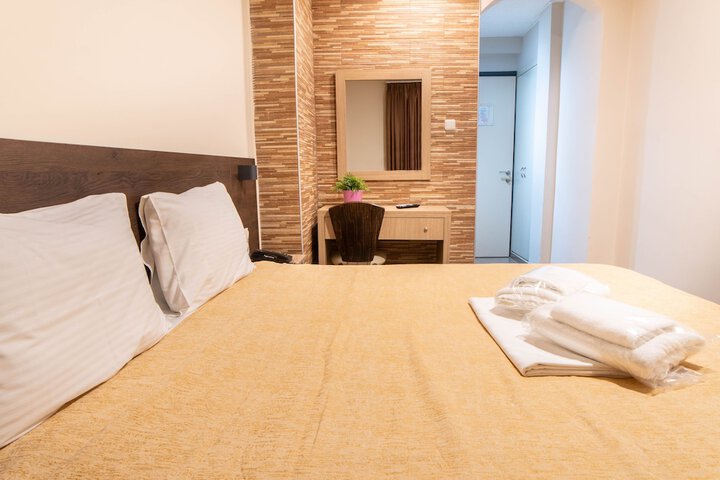 Room 50 of 120