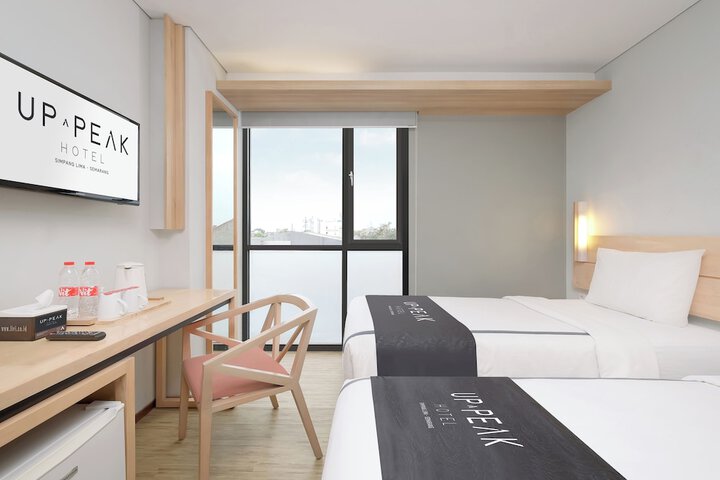 Room 17 of 41
