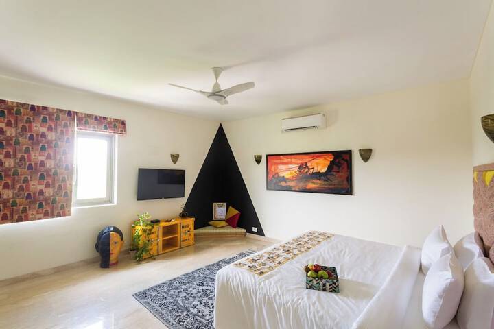 Room 27 of 132