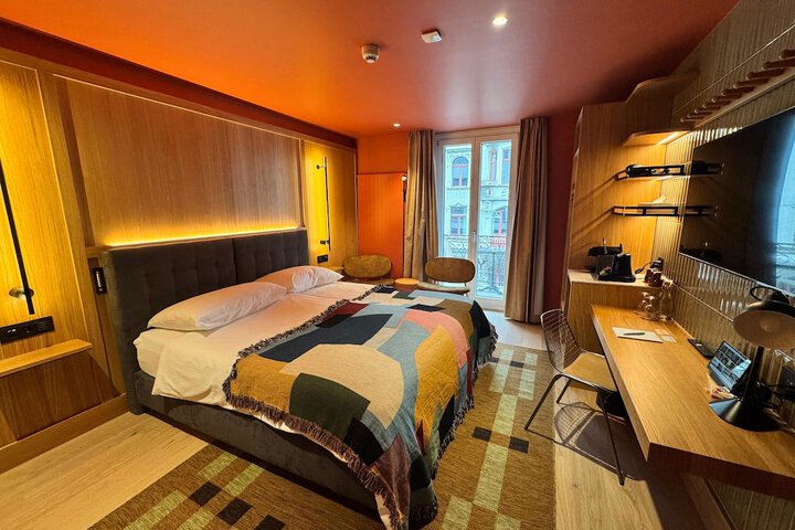 Room 57 of 110