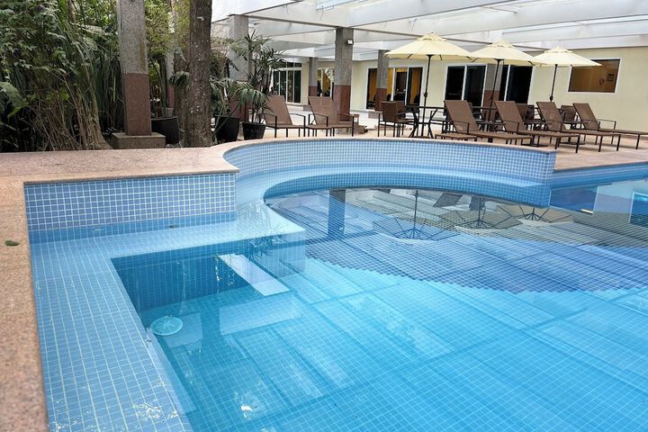 Pool 138 of 240