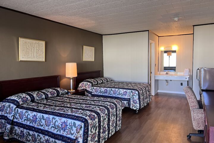 Room 6 of 48