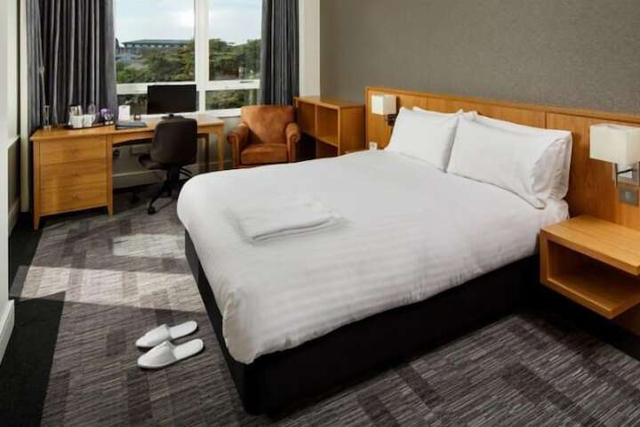 Room 5 of 21