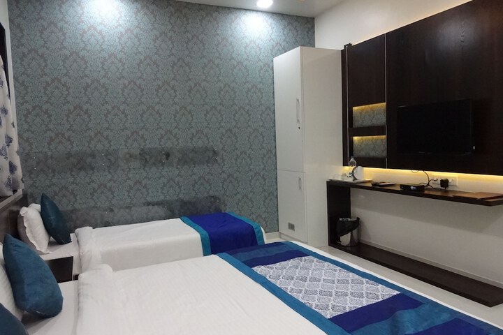 Room 21 of 51