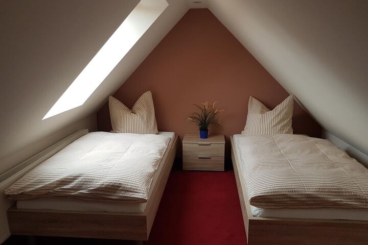 Room 3 of 51
