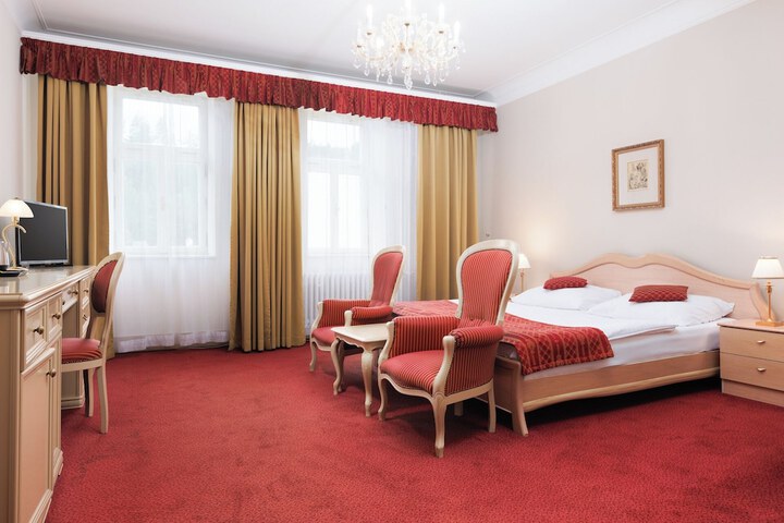 Room 14 of 38