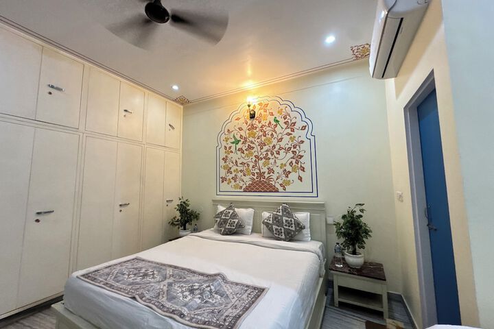 Room 29 of 62