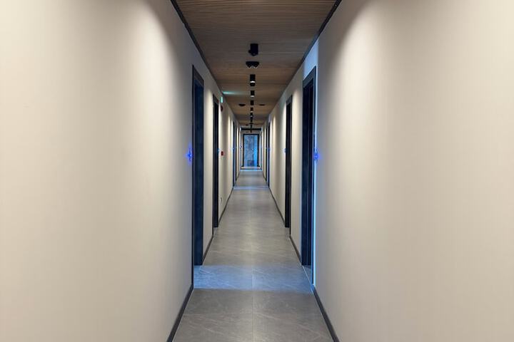 Ballroom/Hall 49 of 54