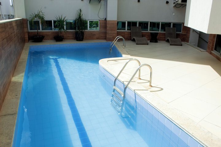 Pool 76 of 99