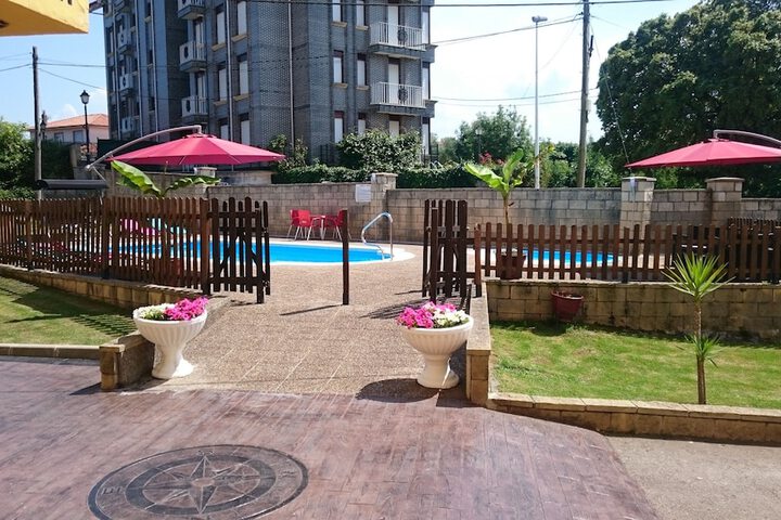 Pool Hotel