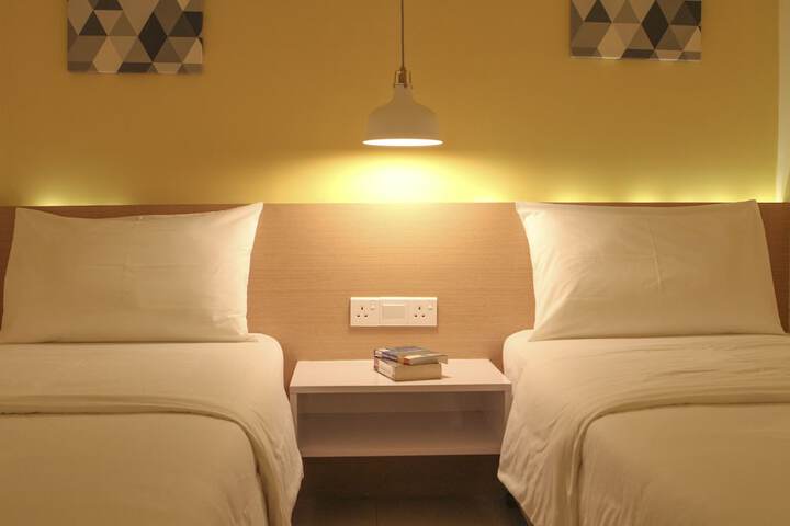 Room 20 of 48