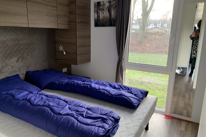 Room 5 of 39