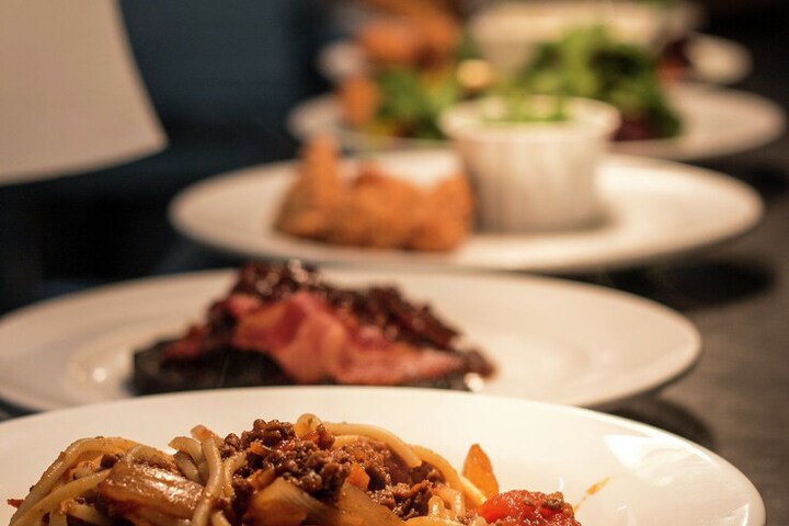 Dining 114 of 164