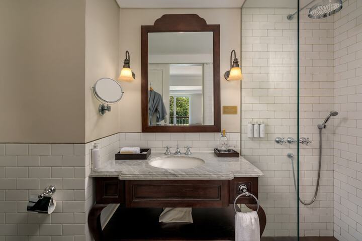 Bath Interior
