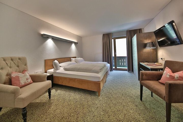 Room 19 of 66