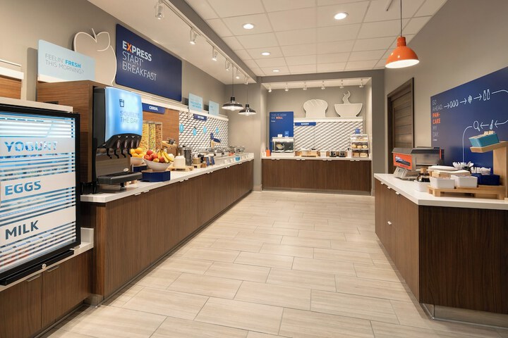 Breakfast/Coffee Service 27 of 37