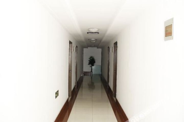 Hotel Interior 17 of 29