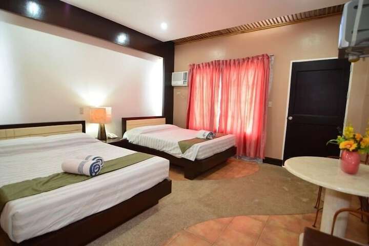 Room 8 of 23