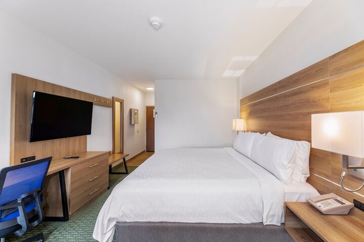 Room 40 of 125