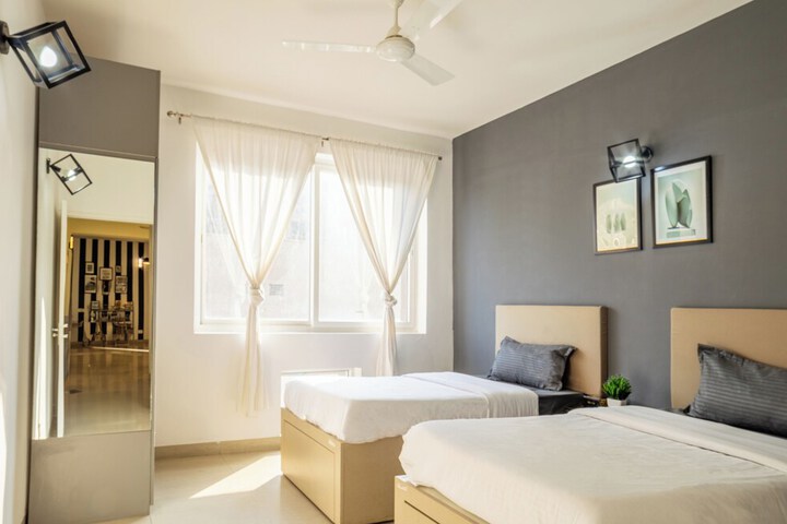 Room 3 of 36