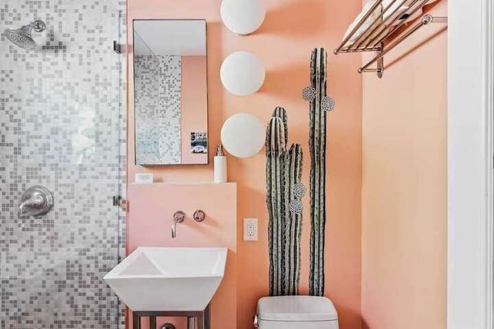 Room 10 of 21