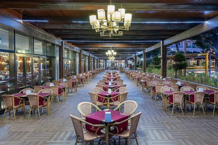 Dining 137 of 176