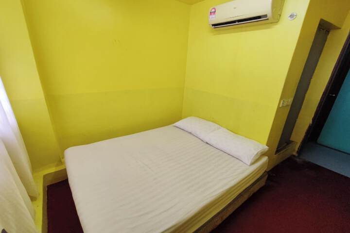 Room 3 of 19