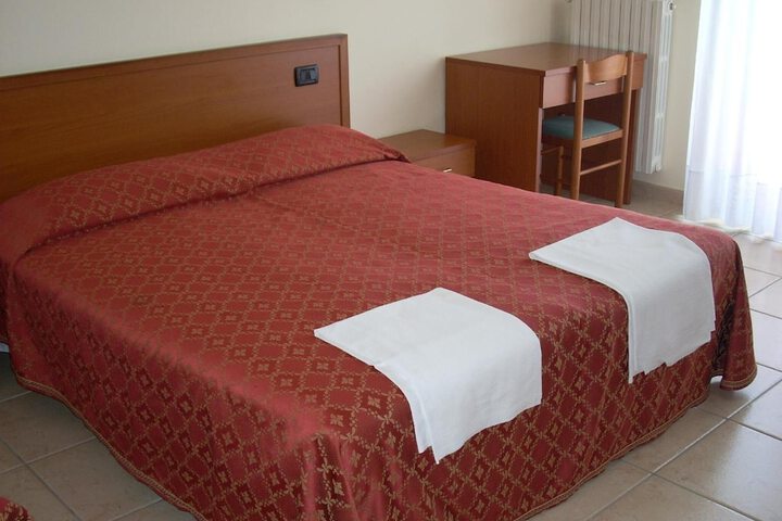 Room 17 of 45
