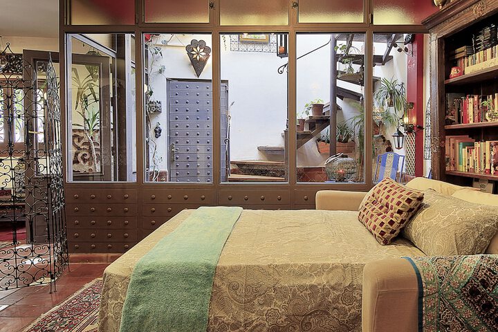 Room 7 of 68
