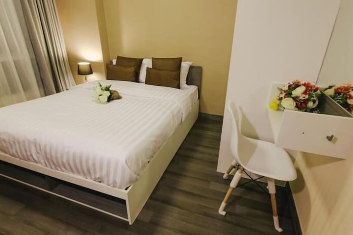 Room 9 of 55