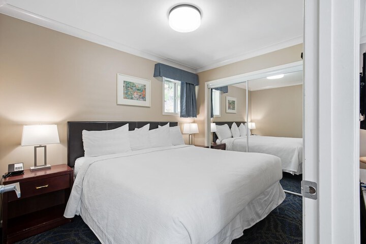 Room 7 of 42