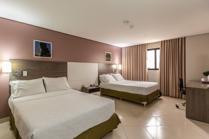 Room 5 of 27