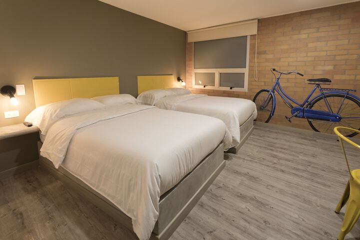 Room 8 of 35