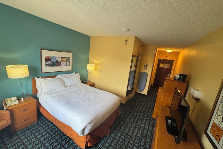 Room 5 of 34